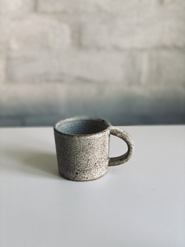 Espresso kop med hank Viki Weiland keramik